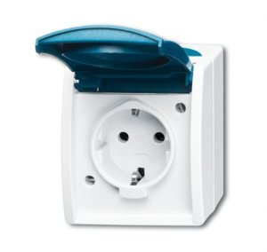 Busch-Jäger 20 EW-53 ocean® (IP 44), SCHUKO® Steckdosen, Steckdose mit Klappdeckel, grau/blaugrün (2083-0-0817)